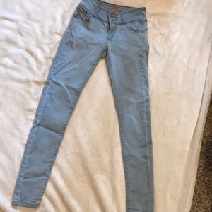 High waist jeans